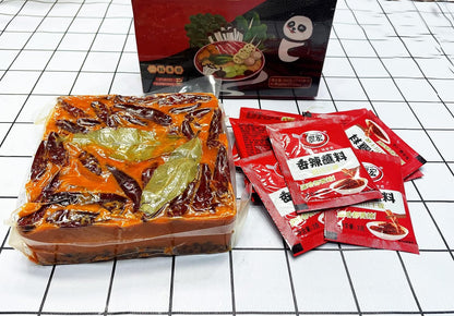 Chinese hot pot soup base 17.63 oz (500g), Sichuan hotpot broth sauce spicy Seasoning from szechuan, China